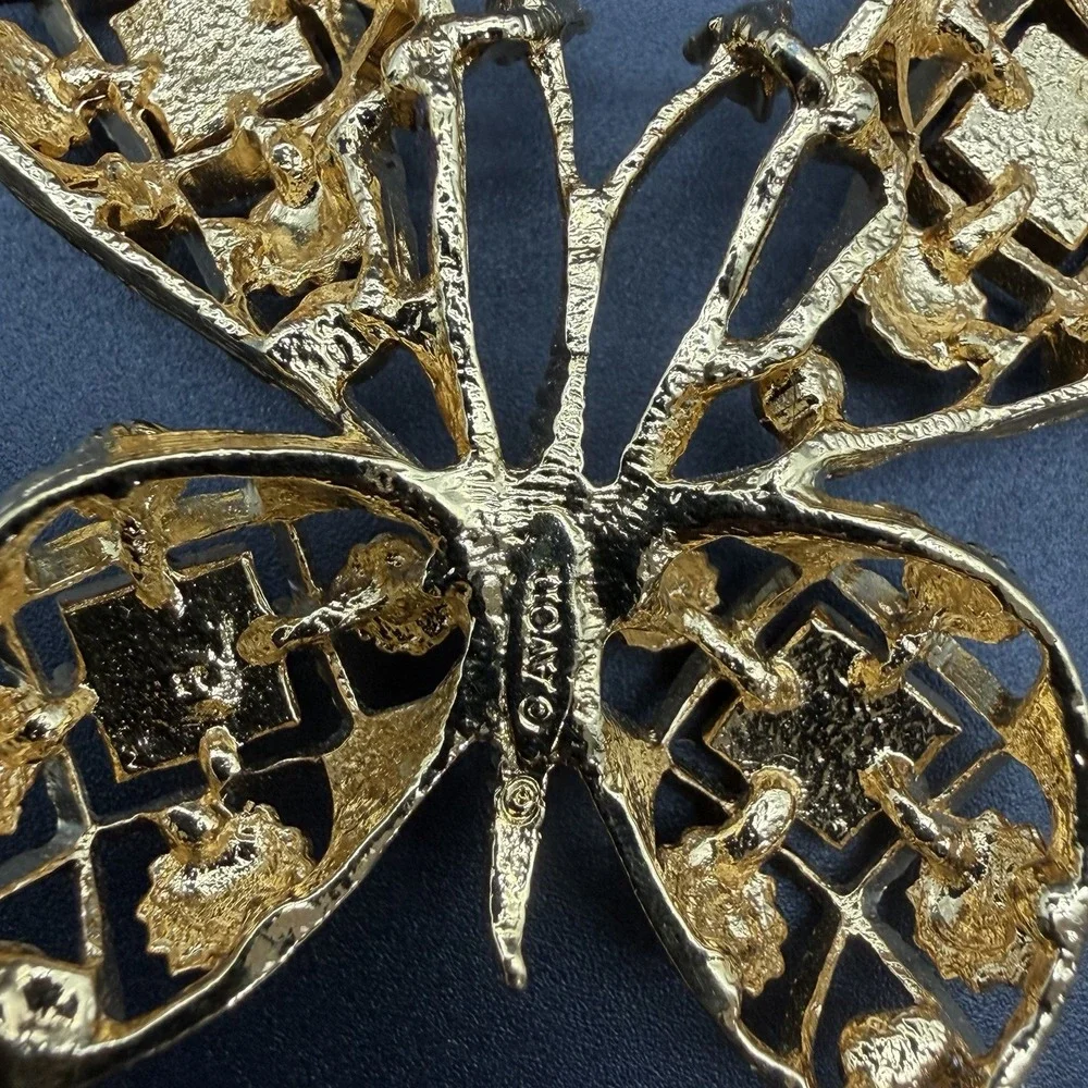 Avon Vintage Butterfly Brooch Gold Tone Faux Pearl Red Lucite Rhinestone Pin
